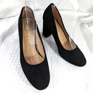 ALLEGRA K.! BLACK VEGAN SUEDE MICROFIBER SUPER BIG CHUNKY HEEL PUMPS! SZ 7M